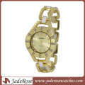 Charm Fashion Alloy Lady Quartz Watch